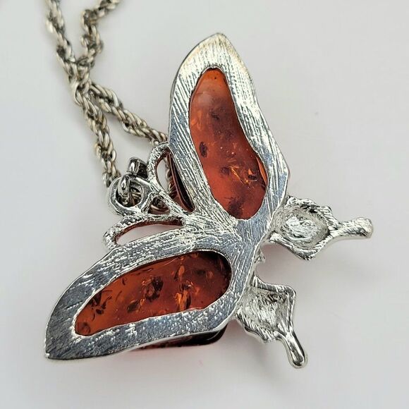 𝅺RED Butterfly Acrylic Glass Pendant Necklace - Picture 4 of 5